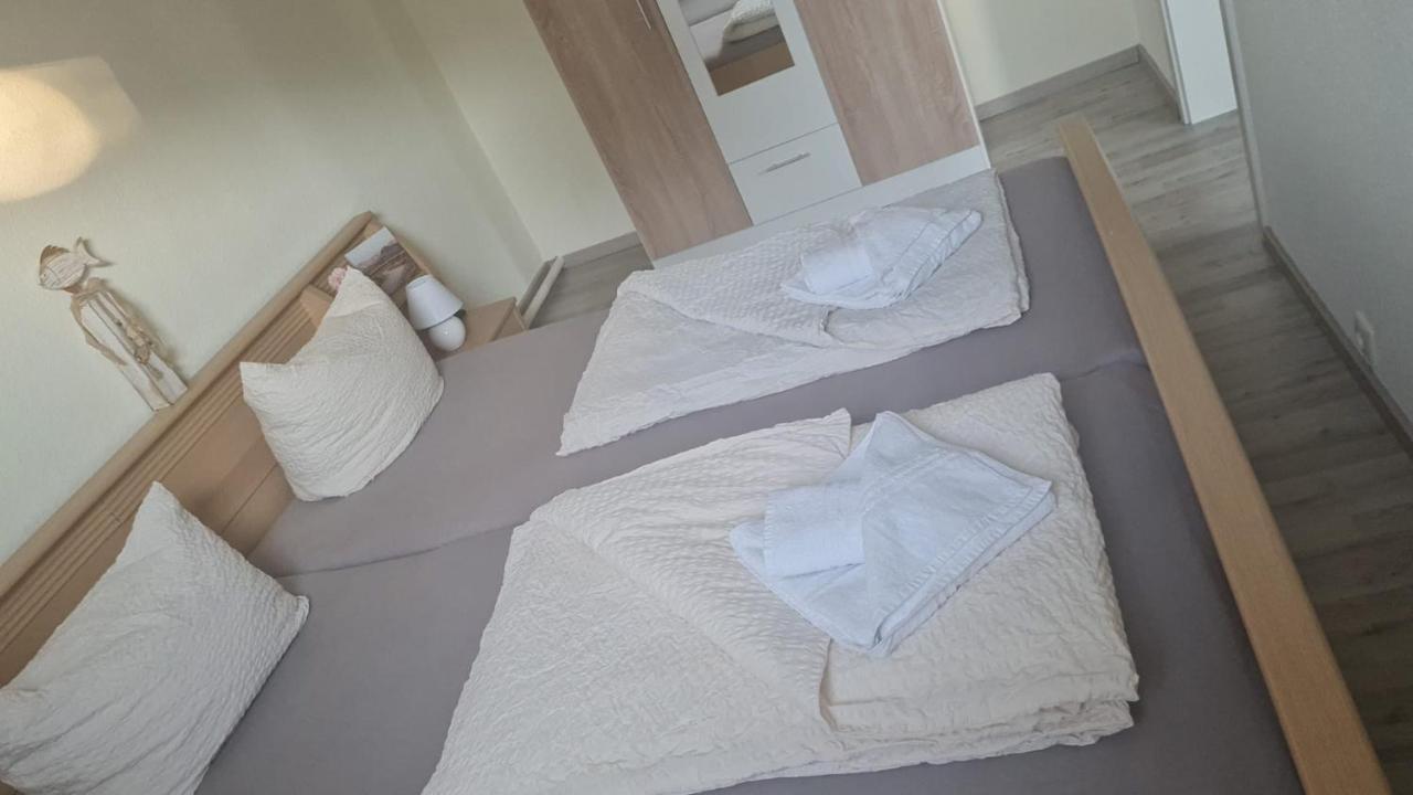 Ferienwohnung Smillenzweg Mit Garten โลห์เมอ ภายนอก รูปภาพ