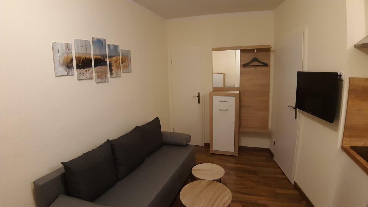 Ferienwohnung Smillenzweg Mit Garten โลห์เมอ ภายนอก รูปภาพ